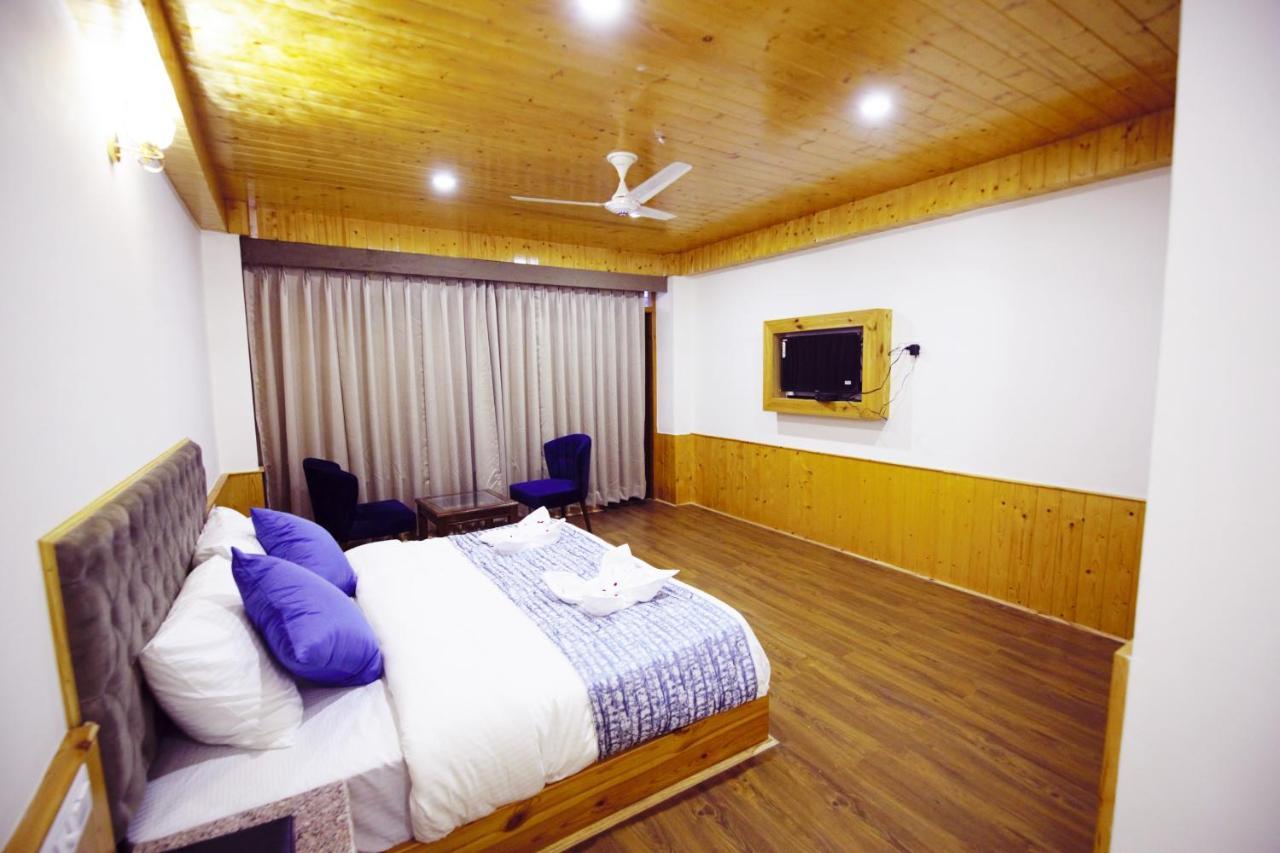 Hôtel Blossom Hill Retreat à Manāli Extérieur photo