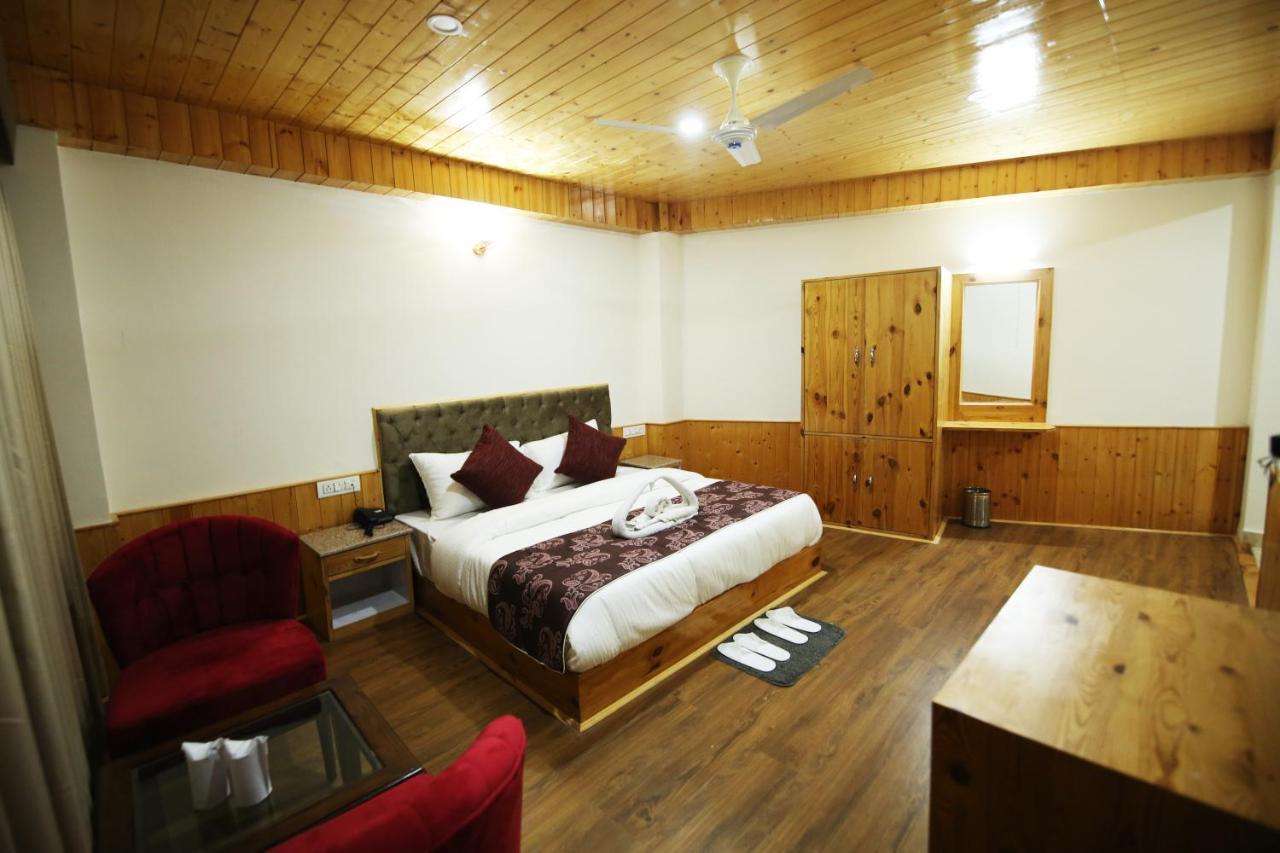 Hôtel Blossom Hill Retreat à Manāli Extérieur photo
